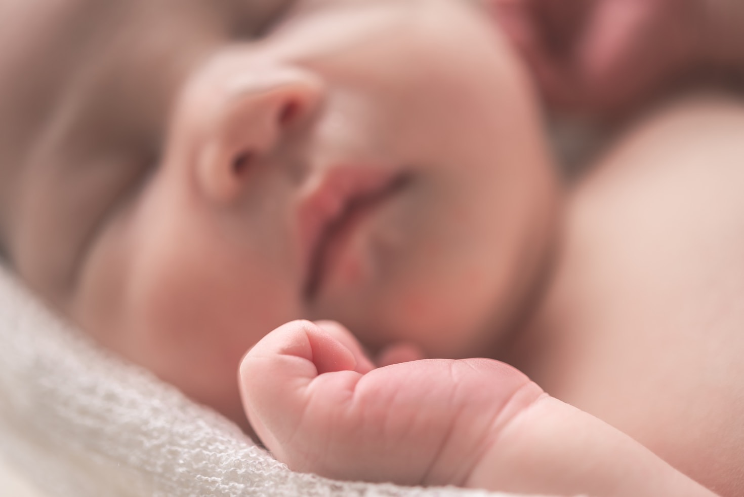 Overcoming Common Challenges for New Moms